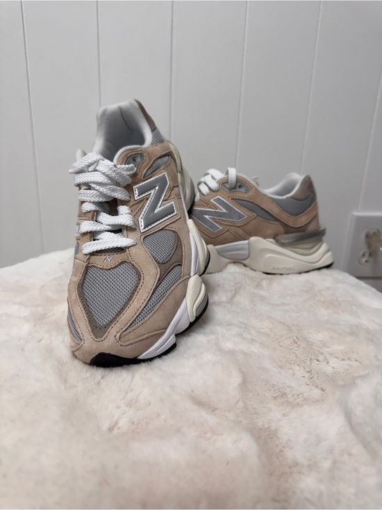 New Balance Shoes - New Balance Women's Beige and Light Gray Retro Runner Sneakers
